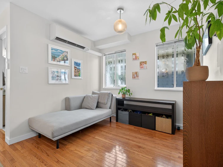 1764 Graveley Street, Vancouver, BC, V5L 3B1 - 11