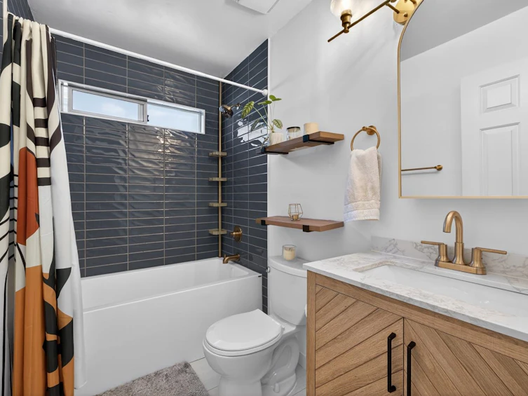 1764 Graveley Street, Vancouver, BC, V5L 3B1 - 29
