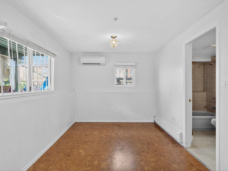 1764 Graveley Street, Vancouver, BC, V5L 3B1 - 37