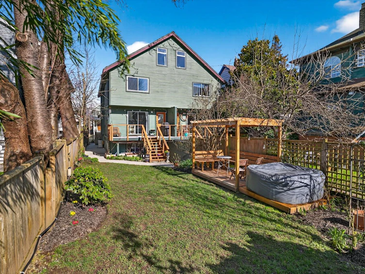 1764 Graveley Street, Vancouver, BC, V5L 3B1 - 23