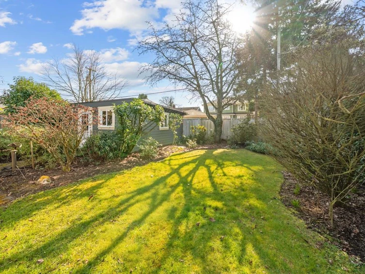 2038 W 46th Avenue, Vancouver, BC, V6M 2K9 - 27