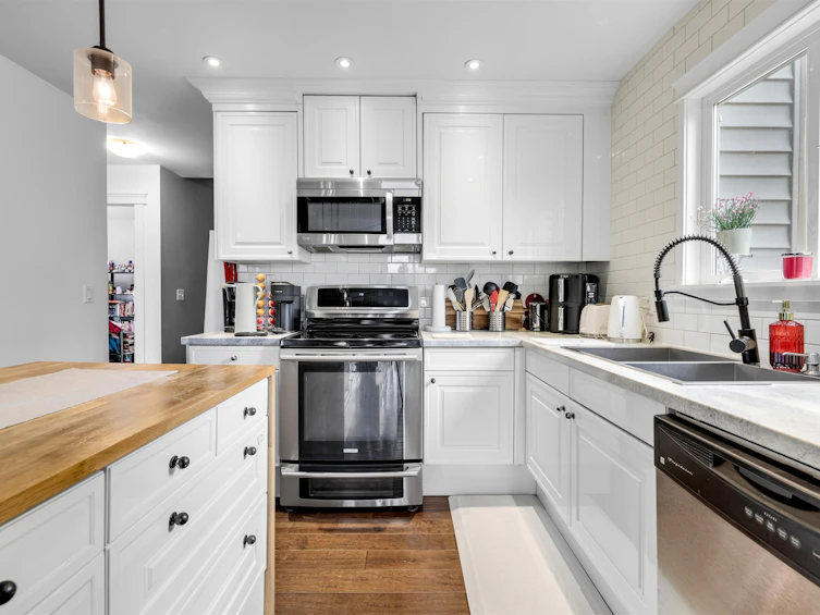6074 E Greenside Drive, Surrey, BC, V3S 5M8 - 11