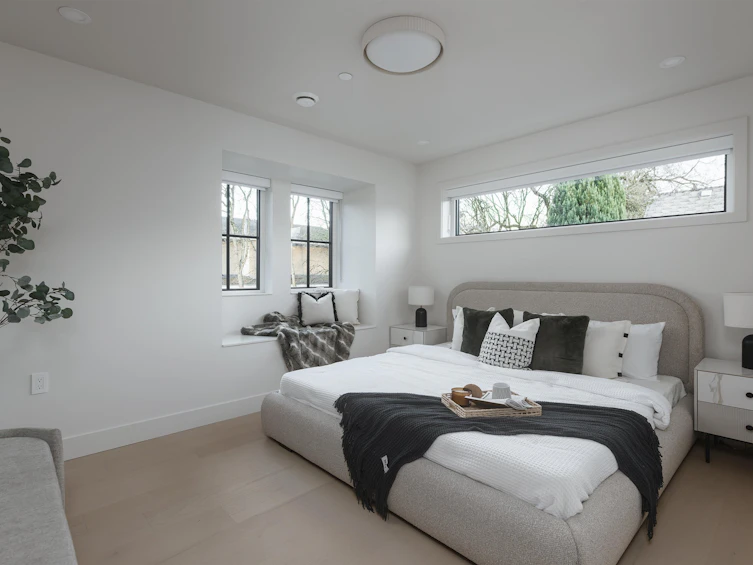 2136 E 10th Avenue, Vancouver, BC, V5N 1Y1 - 11