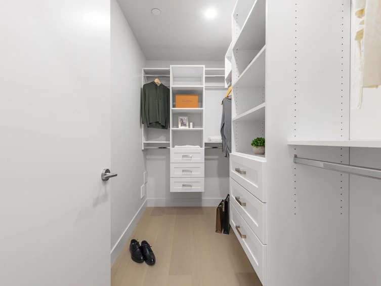 2136 E 10th Avenue, Vancouver, BC, V5N 1Y1 - 12