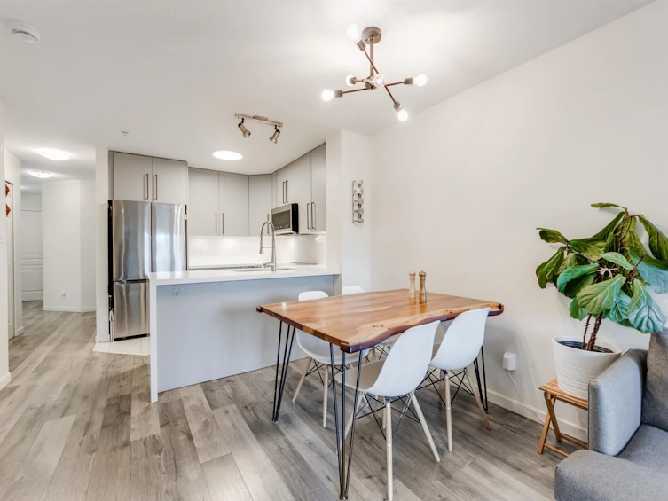 212-3278 Heather Street, Vancouver, BC, V5Z 4R9 - 4
