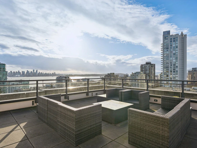 602-131 E 3rd Street, North Vancouver, BC, V7L 0E3 - 2