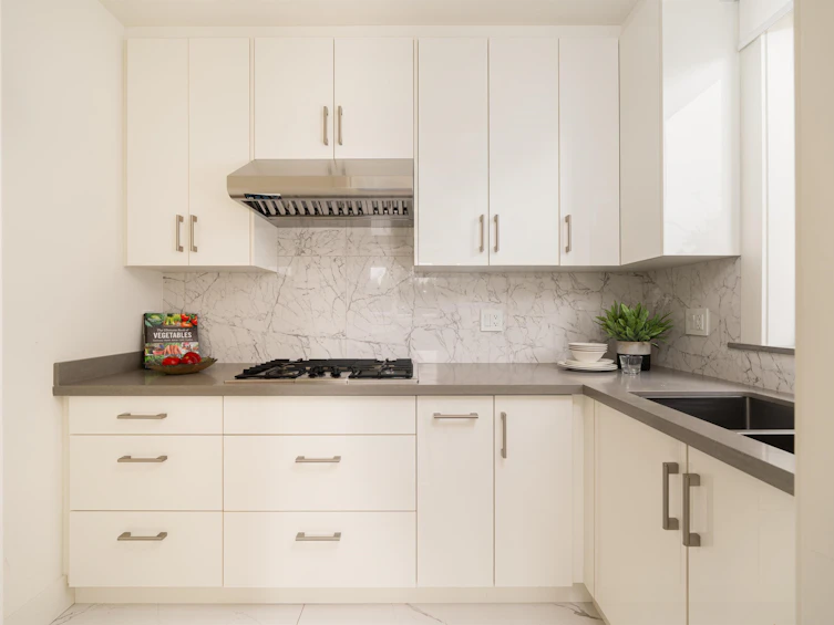 13600 Blackburn Avenue, Surrey, BC, V4B 2Y8 - 13
