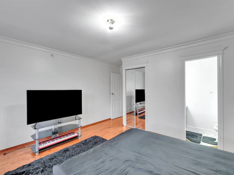 3153 Parker Street, Vancouver, BC, V5K 2V4 - 18
