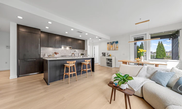 114-9233 Odlin Road