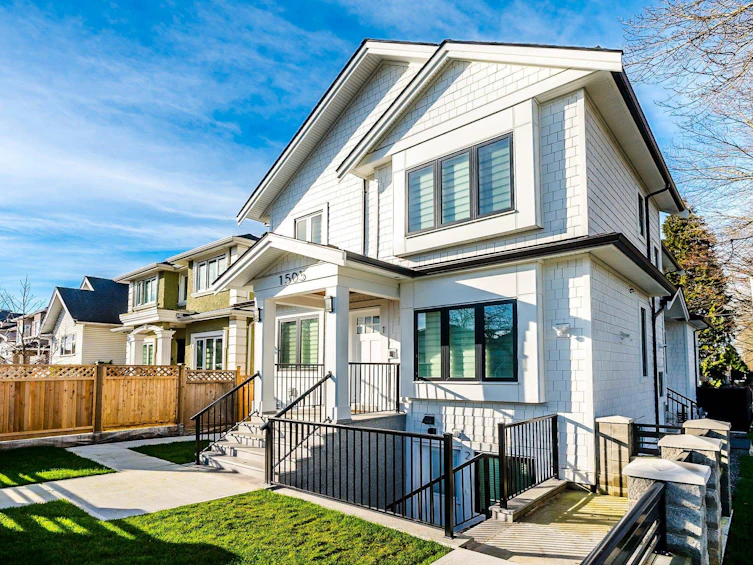 1505 Renfrew Street, Vancouver, BC, V5K 4C8 - 2