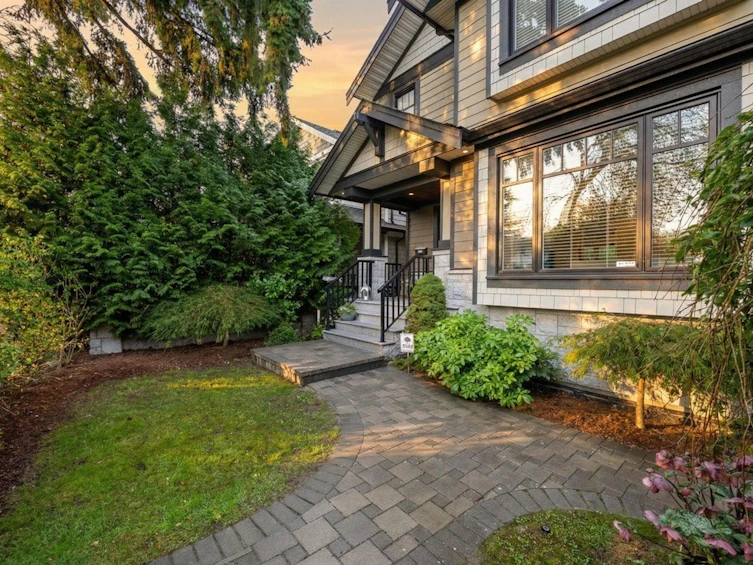 2798 W 19th Avenue, Vancouver, BC, V6L 1E3 - 39