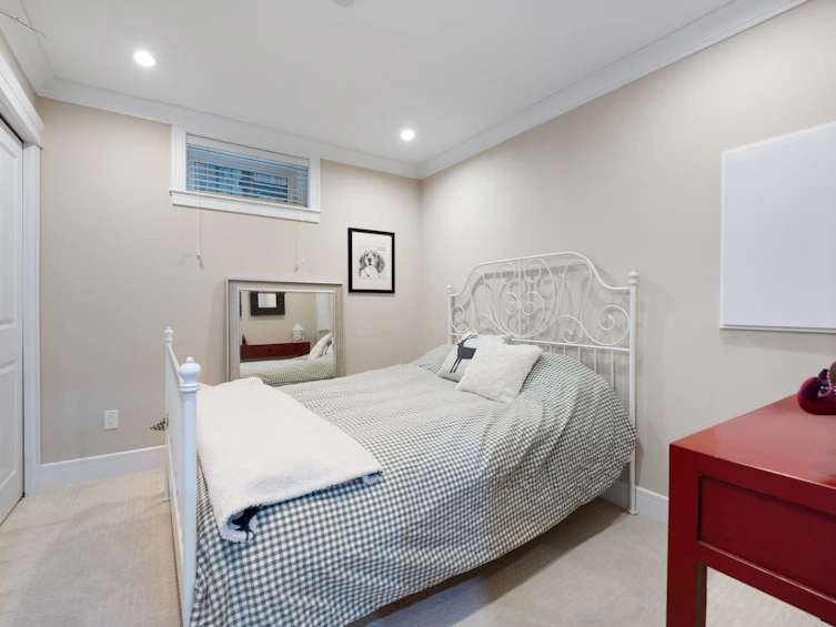 2798 W 19th Avenue, Vancouver, BC, V6L 1E3 - 30