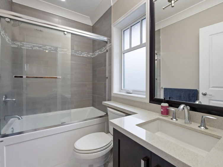 2798 W 19th Avenue, Vancouver, BC, V6L 1E3 - 21