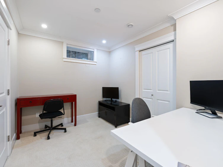 2798 W 19th Avenue, Vancouver, BC, V6L 1E3 - 29
