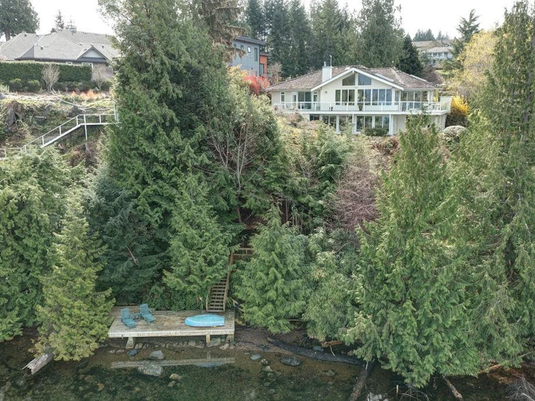 6484 N Gale Avenue, Sechelt, BC, V7Z 0L1 - 4