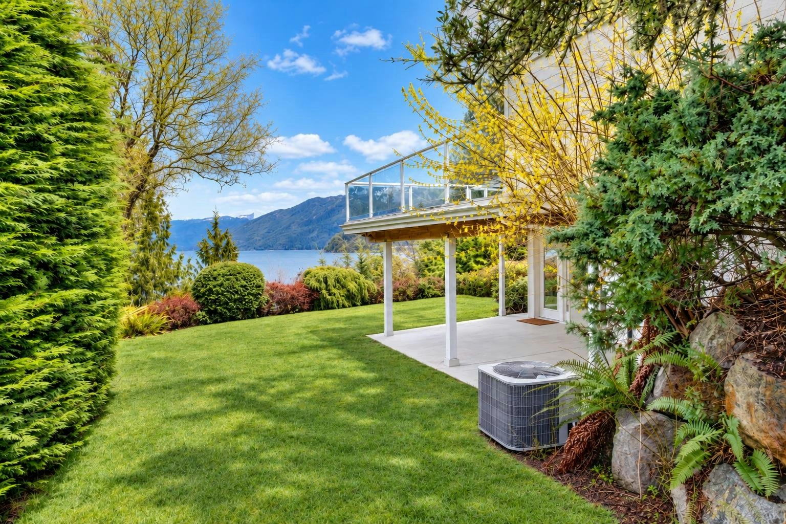 6484 N Gale Avenue, Sechelt, BC, V7Z 0L1 - 35