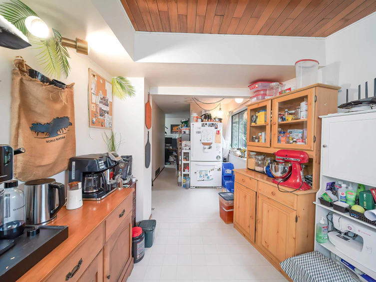 5734 Eglinton Street, Burnaby, BC, V5G 2B6 - 13