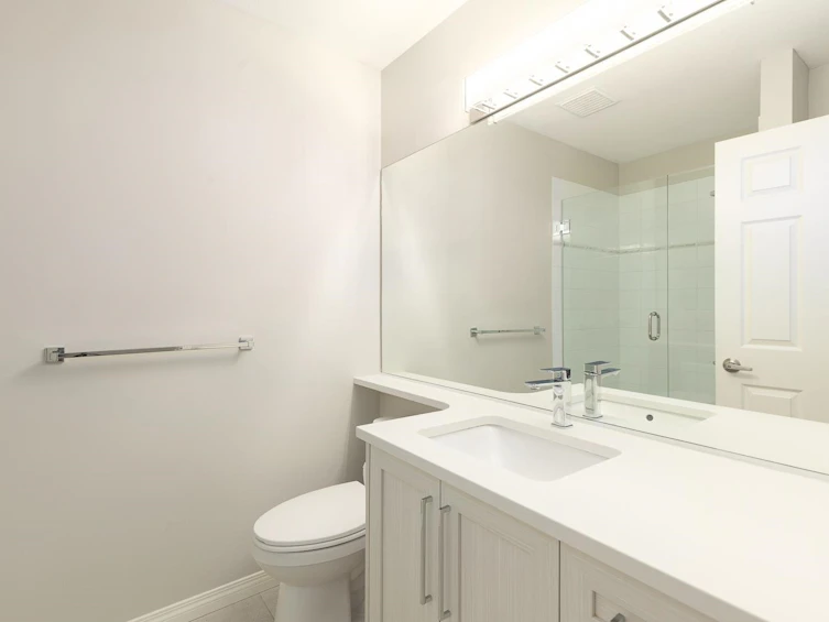 144-3098 Guildford Way, Coquitlam, BC, V3B 7W8 - 18