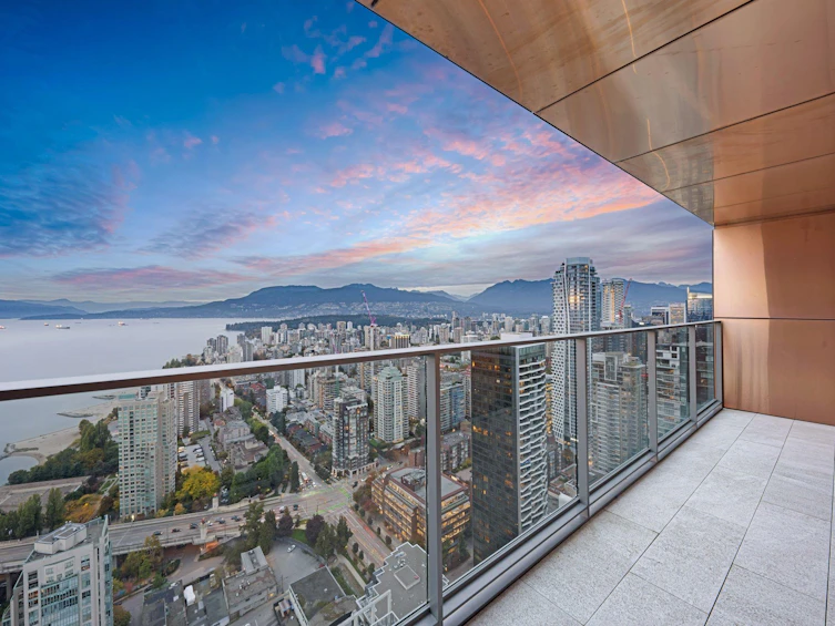 5702-1480 Howe Street, Vancouver, BC, V6Z 0G5 - 3