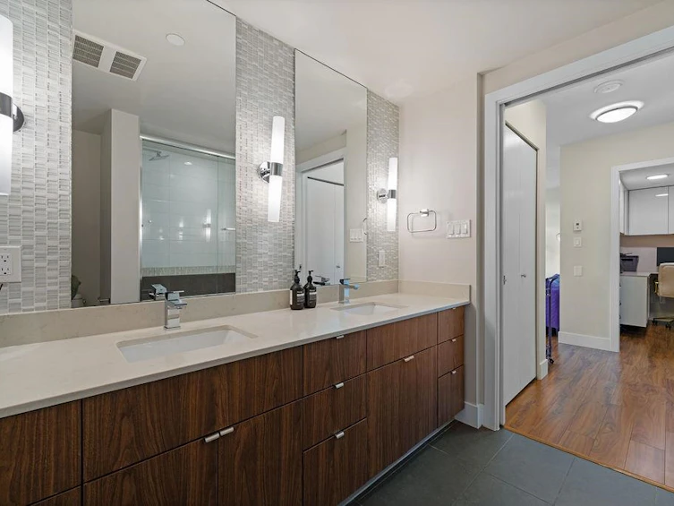 1501-159 W 2nd Avenue, Vancouver, BC, V5Y 0L8 - 17