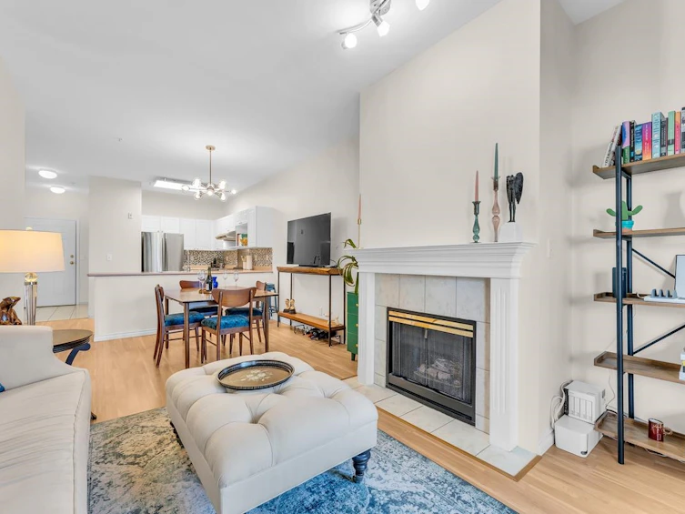 215-2109 Rowland Street, Port Coquitlam, BC, V3C 6J4 - 3