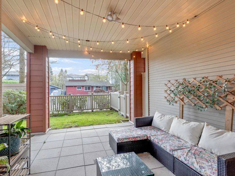 102-15385 101a Avenue, Surrey, BC, V3R 0B4