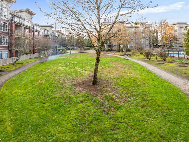 102-15385 101a Avenue, Surrey, BC, V3R 0B4 - 27