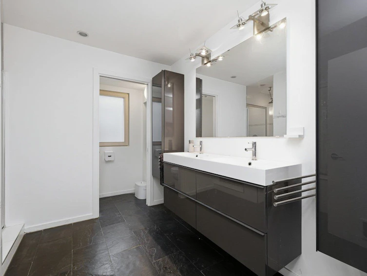 128 W 12th Avenue, Vancouver, BC, V5Y 1T7 - 19