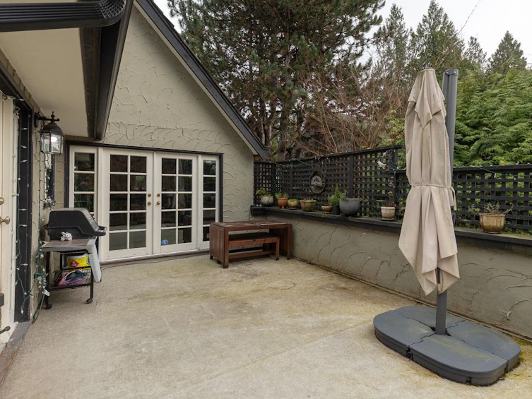 6137 Mccleery Street, Vancouver, BC, V6N 1G3 - 33