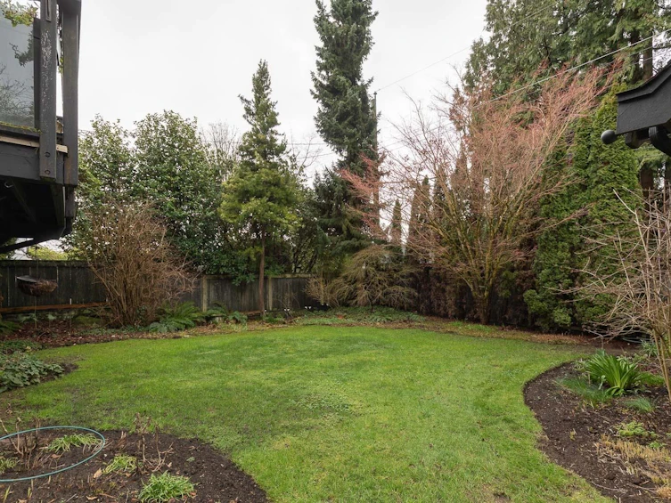 6137 Mccleery Street, Vancouver, BC, V6N 1G3 - 31