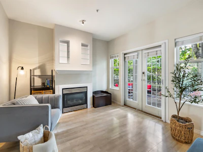 18-21535 88 Avenue - 5
