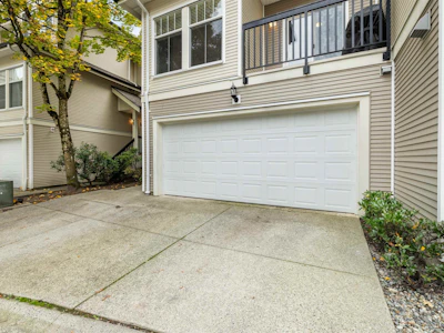 18-21535 88 Avenue - 3