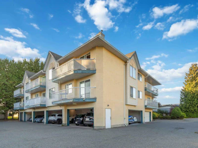 206-2567 Victoria Street - 3