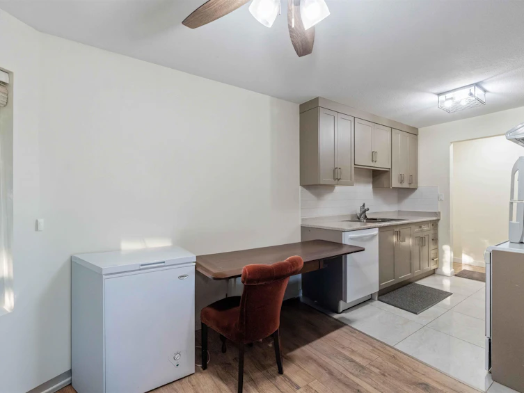 206-2567 Victoria Street, Abbotsford, BC, V2T 2T4 - 16