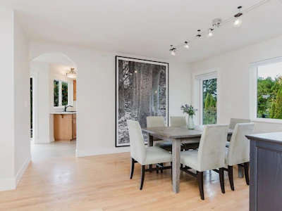 5620 Mintie Road - 5
