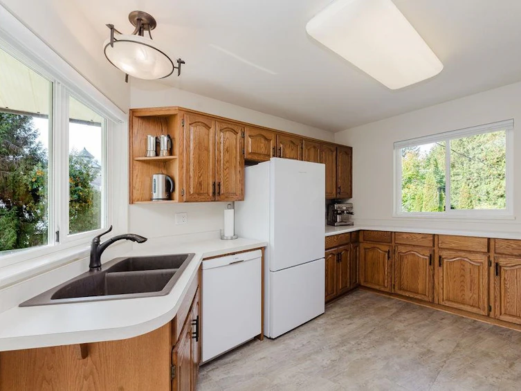 5620 Mintie Road, Halfmoon Bay, BC, V7Z 1E8 - 14
