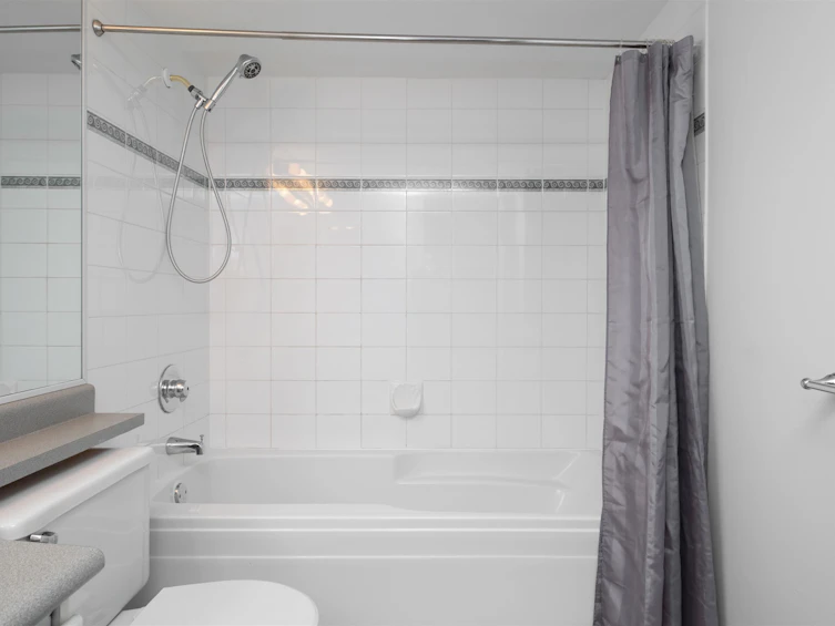 101-8460 Jellicoe Street, Vancouver, BC, V5S 4S8 - 20