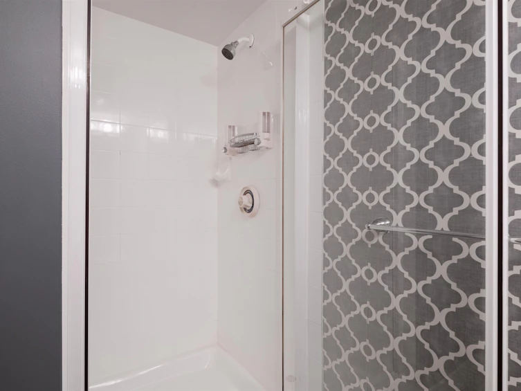 101-8460 Jellicoe Street, Vancouver, BC, V5S 4S8 - 22