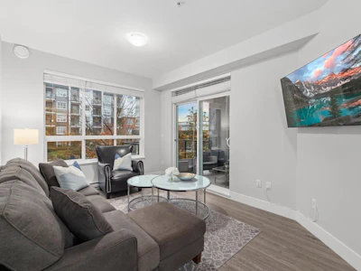 4317-2180 Kelly Avenue - 4