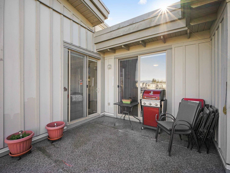 417-15385 101a Avenue, Surrey, BC, V3R 0B4 - 22