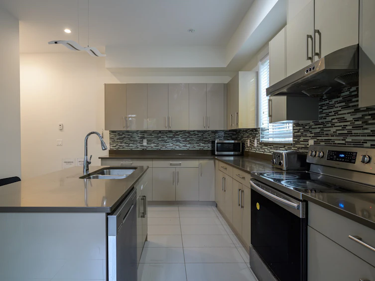 10873 132 Street, Surrey, BC, V3T 3W6 - 18