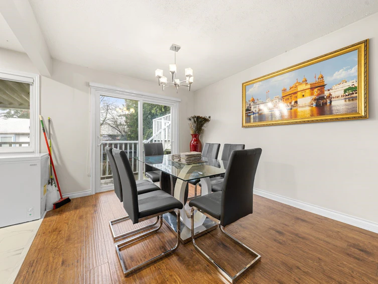 8689 110a Street, Delta, BC, V4C 4K8 - 9