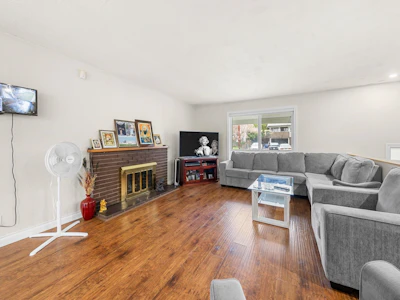 8689 110a Street - 3