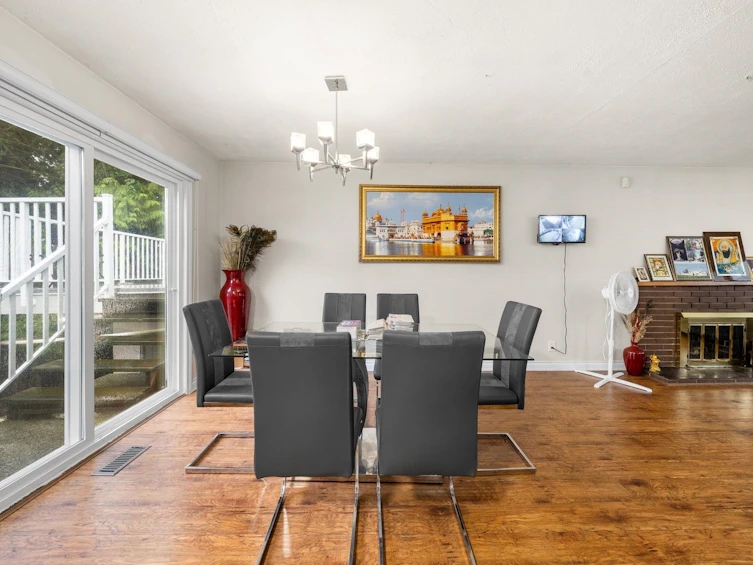 8689 110a Street, Delta, BC, V4C 4K8 - 8