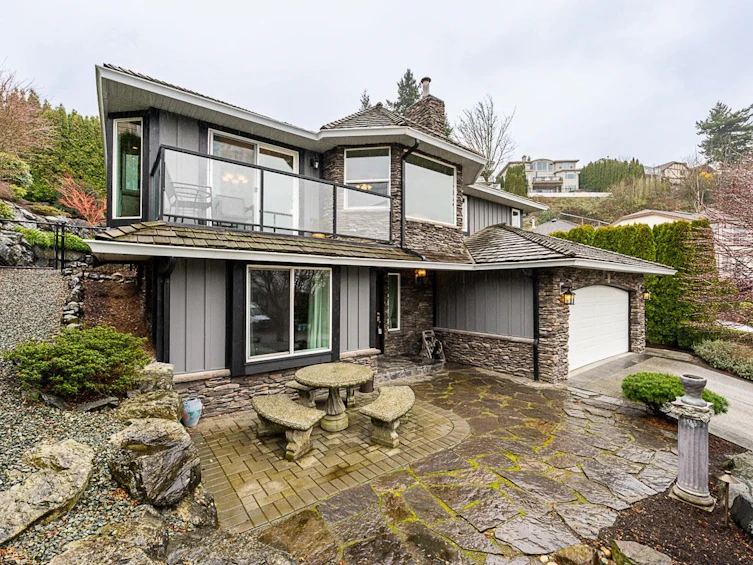 2259 Mountain Drive, Abbotsford, BC, V3G 1E4 - 2