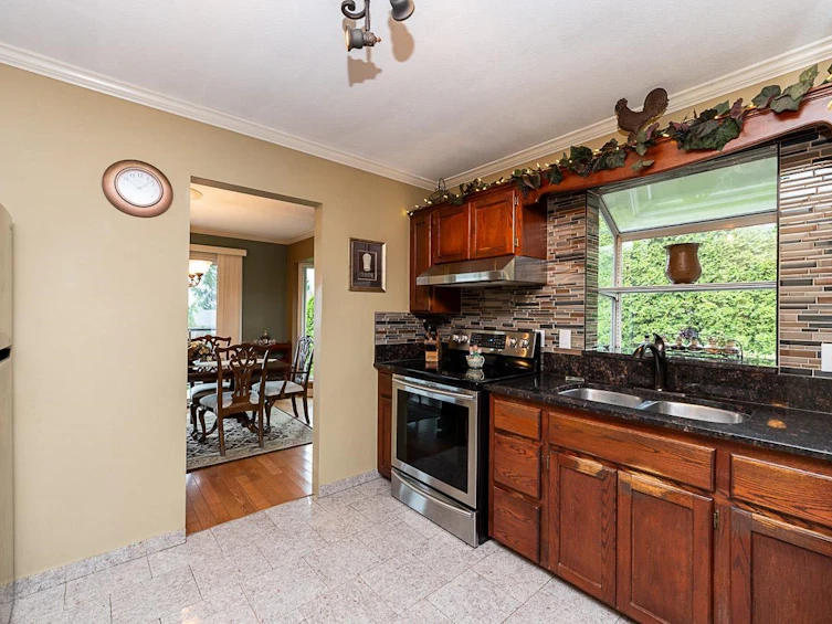 2259 Mountain Drive, Abbotsford, BC, V3G 1E4 - 8
