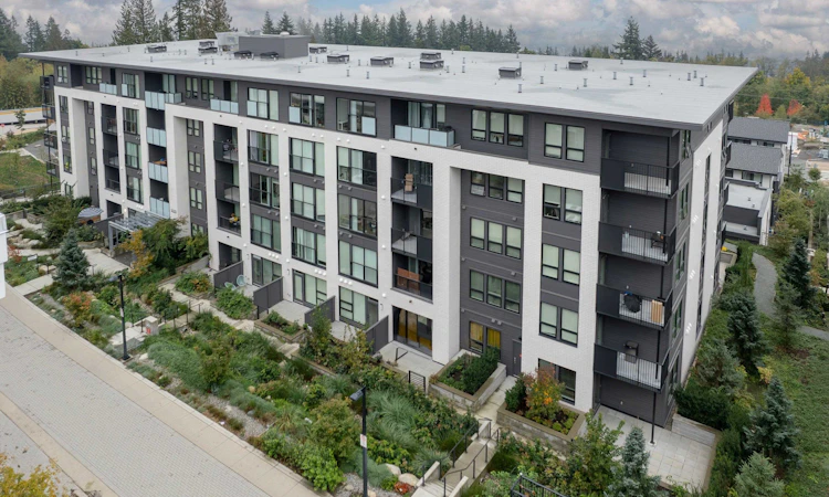 414-9228 Slopes Mews