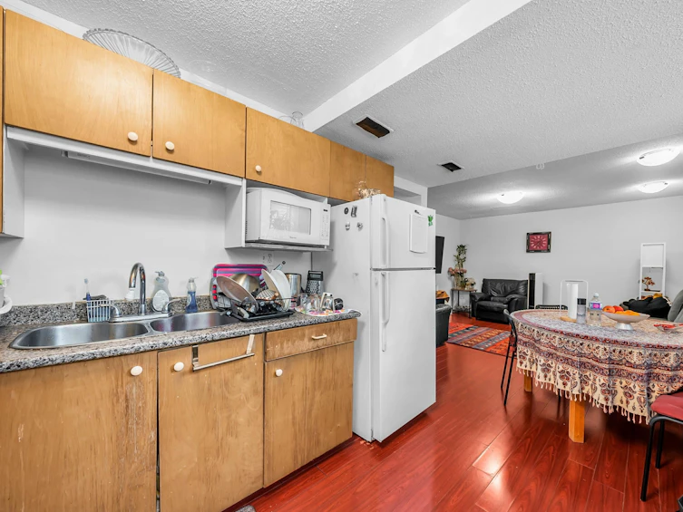 1112 Hansard Crescent, Coquitlam, BC, V3C 4W7 - 19