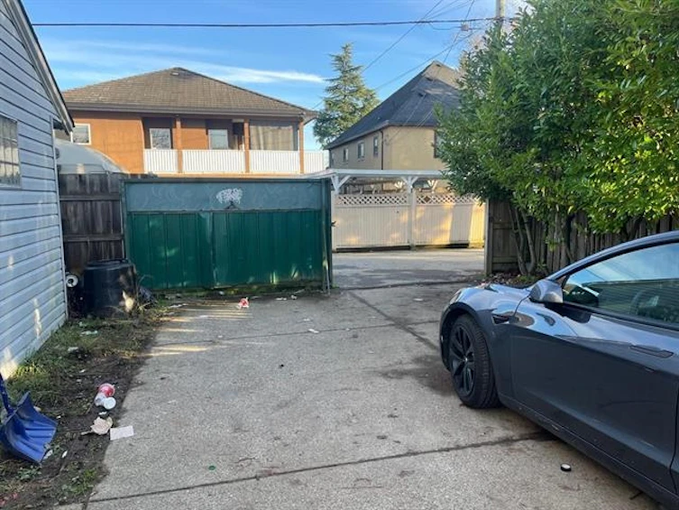 9284 126a Avenue, Surrey, BC, V3V 5G2 - 6