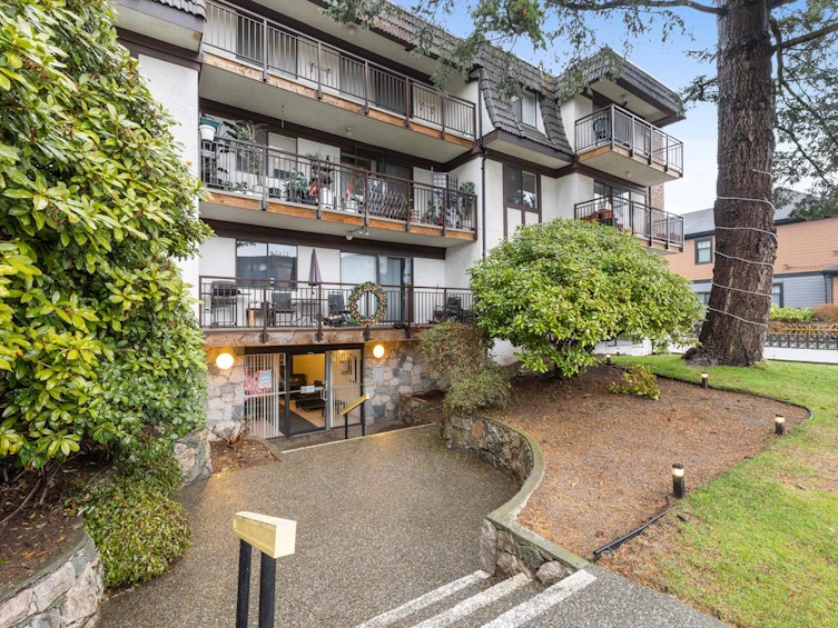 304-425 Ash Street, New Westminster, BC, V3M 3N2 - 2